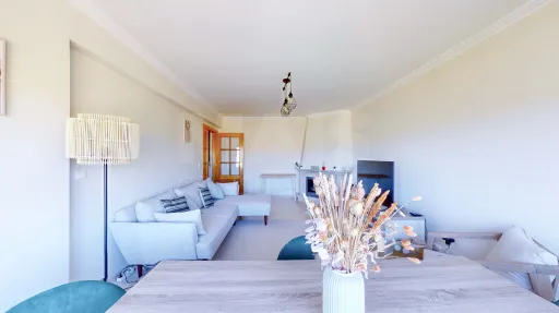 Apartamento T1 com elevador - Monte Abraão