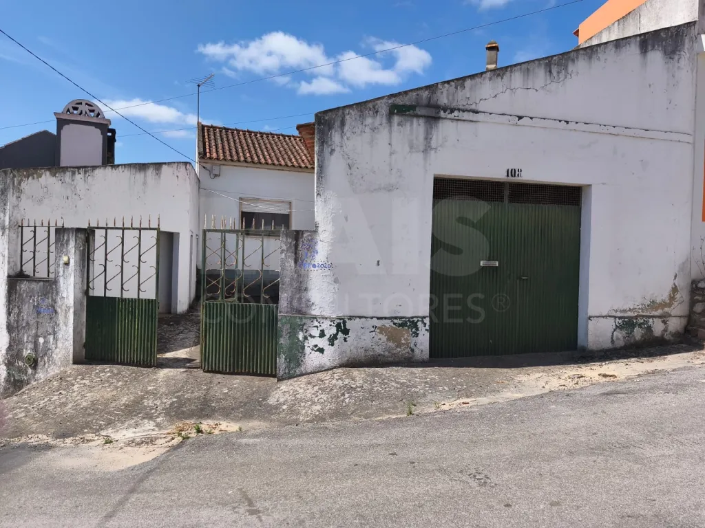 Moradia T2  Em Olhalvo (Alenquer)