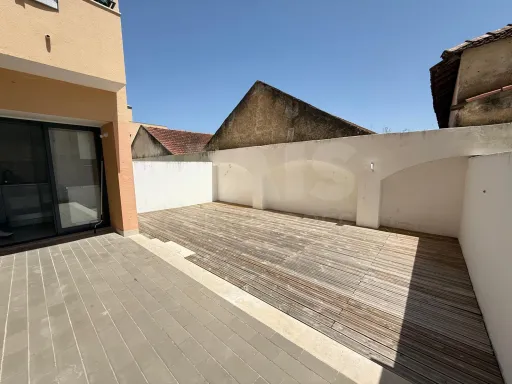 Apartamento T2 Semi-Novo | Terraço | Garagem | Bombarral