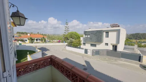 Exclusiva Moradia T4 com Jardim Privativo e Garagem | A minutos da Praia da Foz do Lizandro e da Ericeira