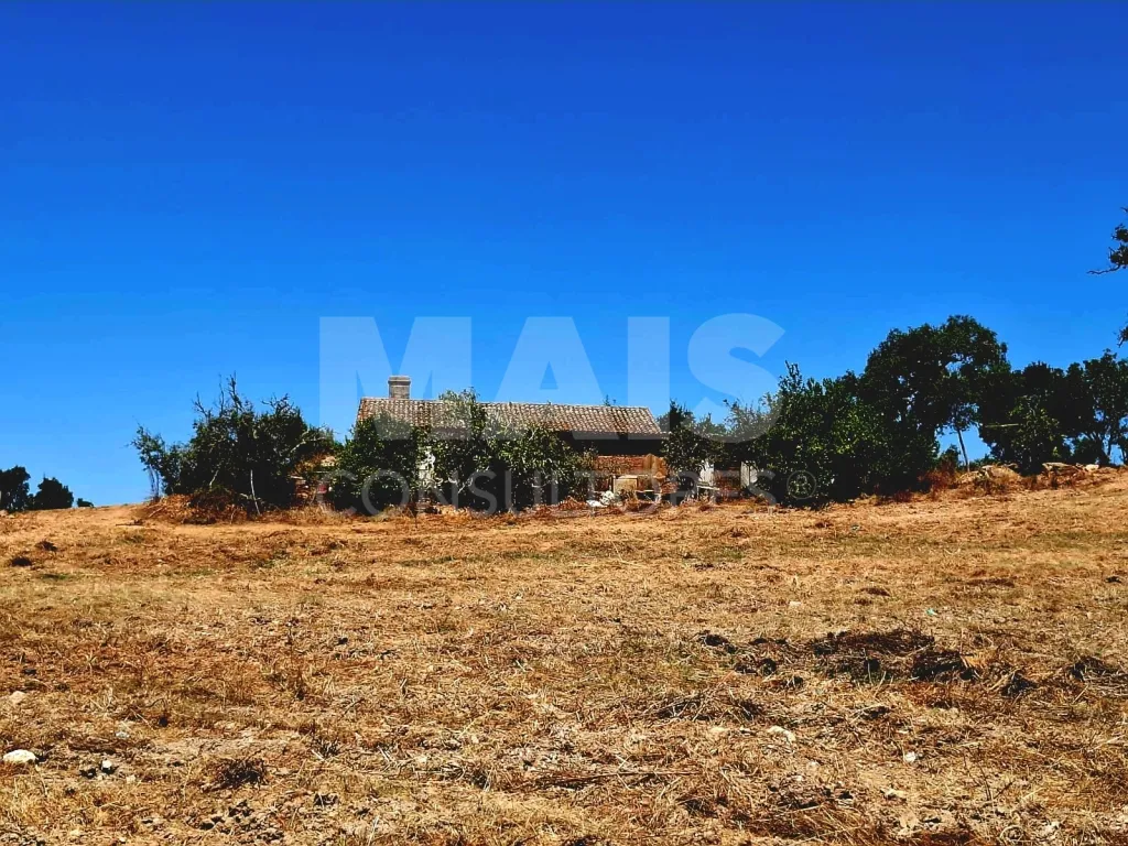Herdade com 73,7 h em Relíquias, Odemira