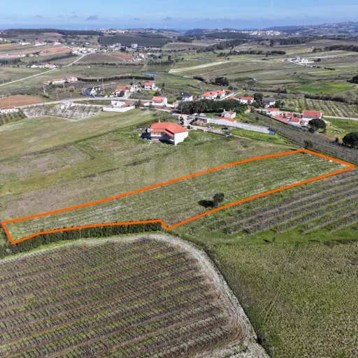 Terreno c/ Projecto & Alvará de Construção até 2028!