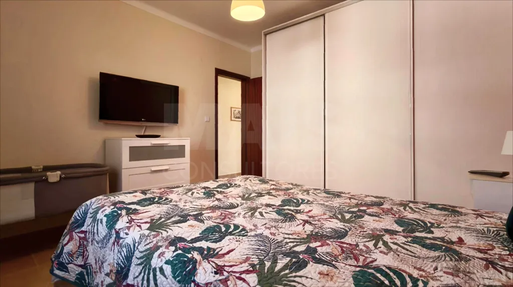 2-Bedroom + 1 Apartment in a Townhouse with a Terrace, Ocean View, Jacuzzi, and Parking!