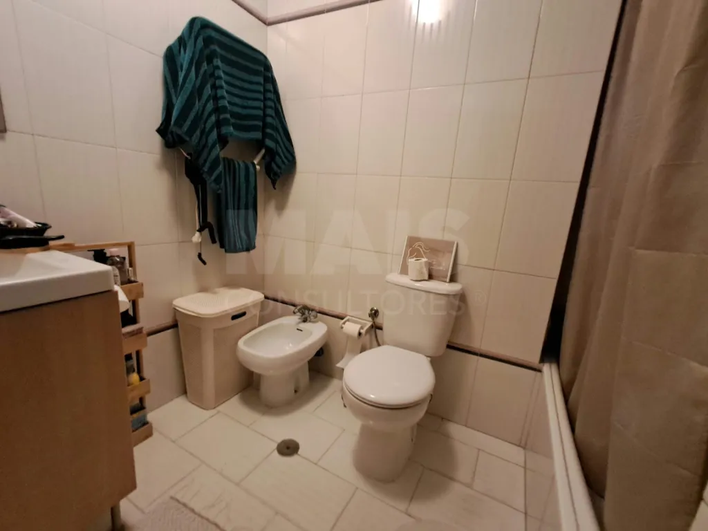 2-bedroom + 1 apartment with an elevator, parking, and storage room near the bullring