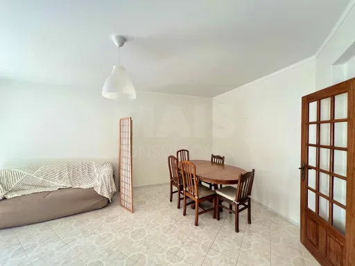 3 Bedroom Apartment in Peniche - Generous Areas and Sea View