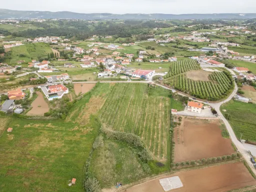Terreno com PIP aprovado para 6 Moradias