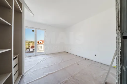 Apartamento T2 Novo com Garagem Privativa e Varanda Ampla em Ferrel junto ao Baleal Fracção G