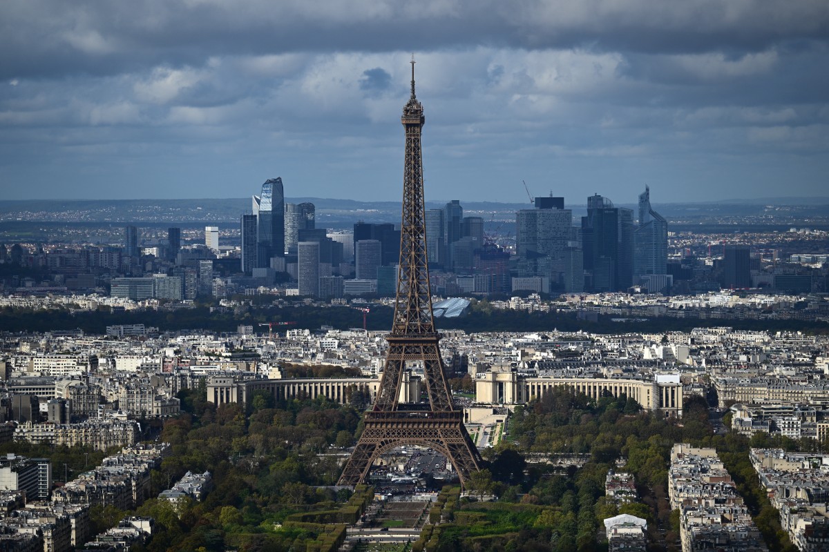 Descubra Como Amancio Ortega Está a Transformar o Mercado Imobiliário com a Sua Última Compra em Paris!