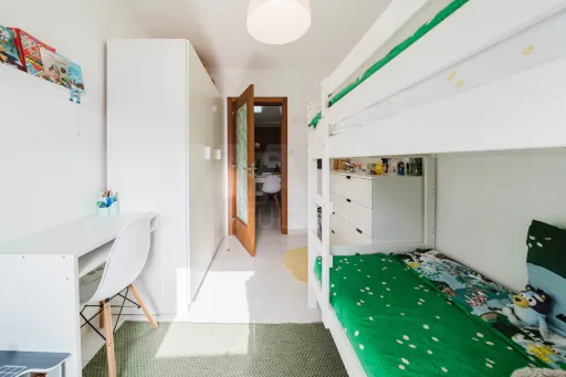 Renovated 2-Bedroom Apartment with Ocean View in Peniche