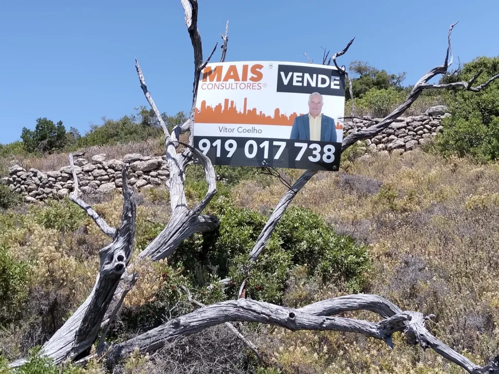 Terreno Rústico com vista mar em Santa Bárbara de Nexe