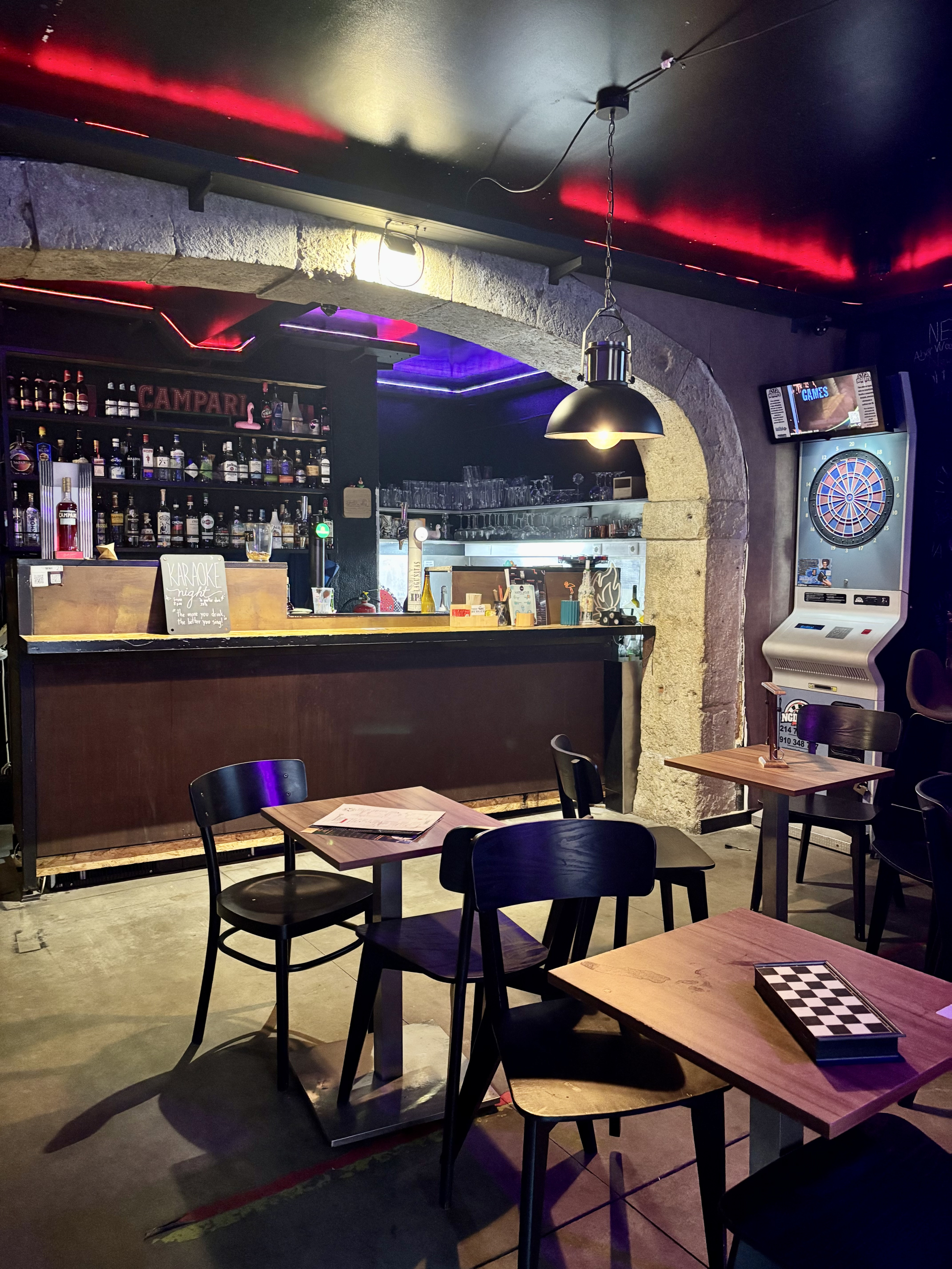 Trespasse de Bar (Cocktails & Wine Bar) em Santos - Lisboa