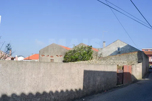 Moradia  com PIP Aprovado |  a 2 min das Praias da Lourinhã