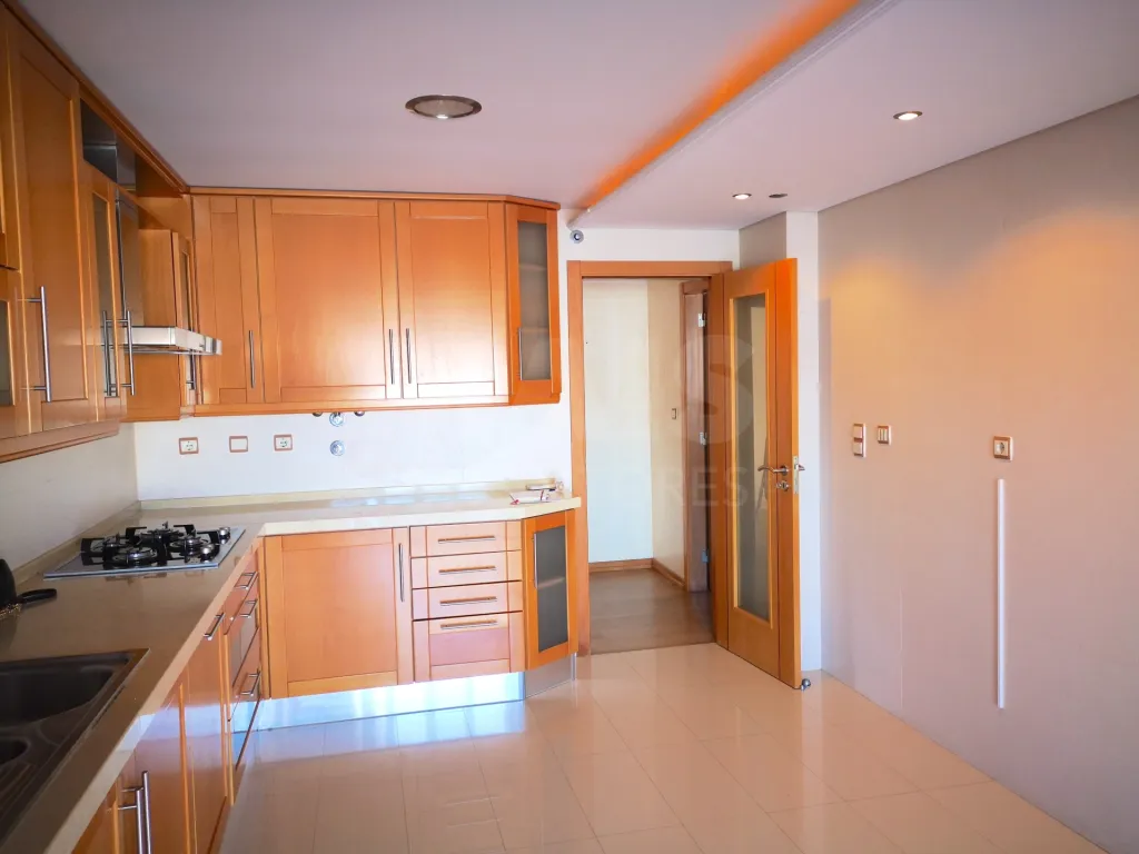 One-bedroom apartment with a 28 m² terrace in Murganhal, Caxias