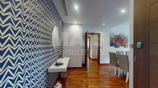 Apartamento T3 nos Terraços da Ponte com 2 Varandas e Box de 60m2