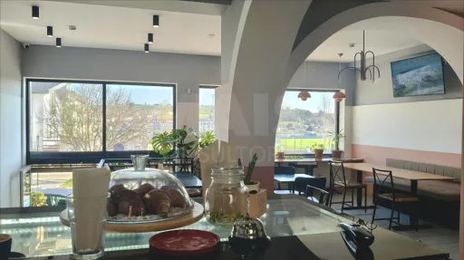 Trespasse | Rest. / Café em Pleno Funcionamento (Centro - Lourinhã)