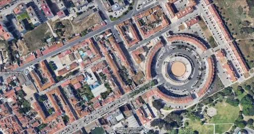 Apartamento T2 R/C 71 m2 na zona nobre da Moita