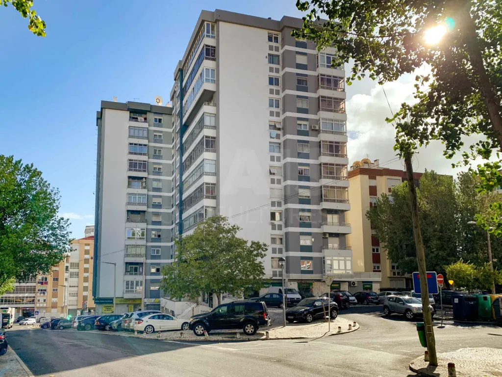 4-room apartment with elevator