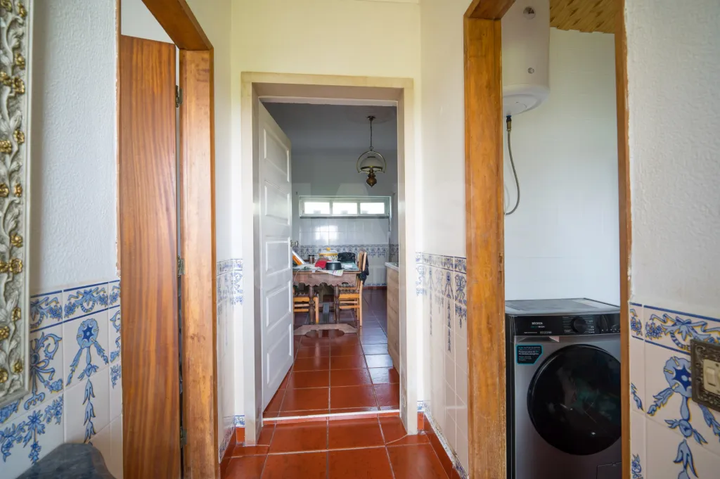 Moradia Bifamiliar no Cadaval com terreno de 1880m2