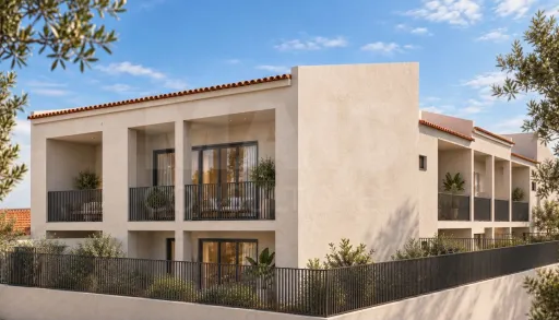 Prédio com projeto aprovado para 8 apartamentos em Peniche