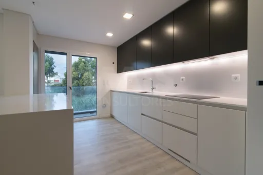 T2 Novo em Carcavelos