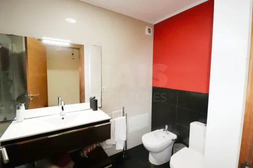 T3 150m2 na Quinta das Oliveiras com varanda de 60m2