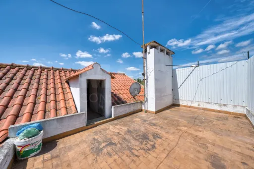 Moradia T4 Bi Familiar no Couço