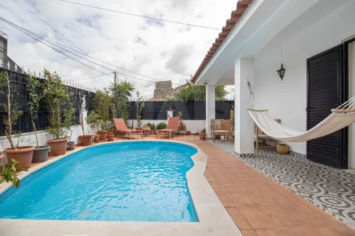 🏠 Moradia Geminada T3+1 com Piscina em Alcabideche ☀️🌴
