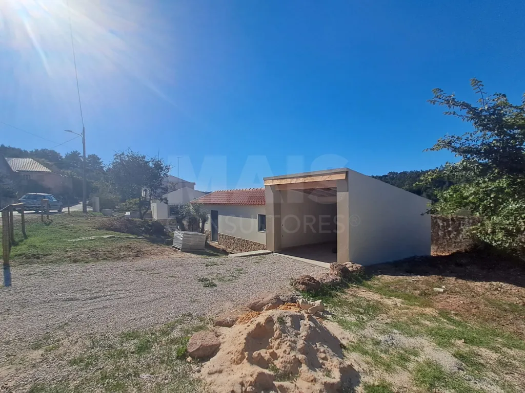 Moradia T1+1 Remodeladas a 10 minutos da cidade