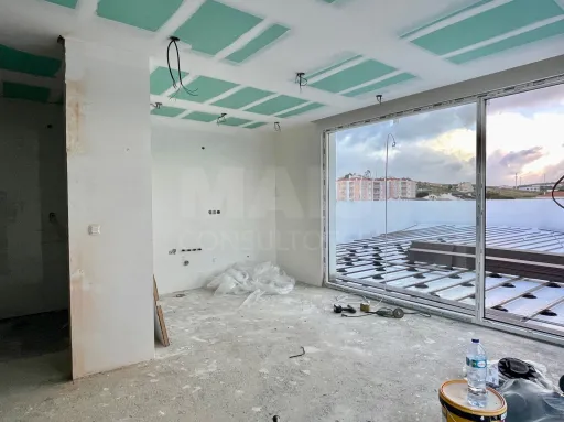 Exclusiva Penthouse Duplex T4 com Piscina Privada | Lourinhã