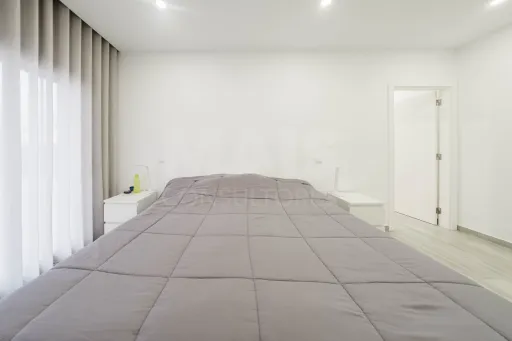 Moradia T3 Térrea Moderna em terreno c/ 2.610m2