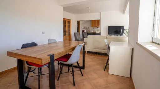Apartamento T2 Duplex no alto das Gaeiras – Óbidos
