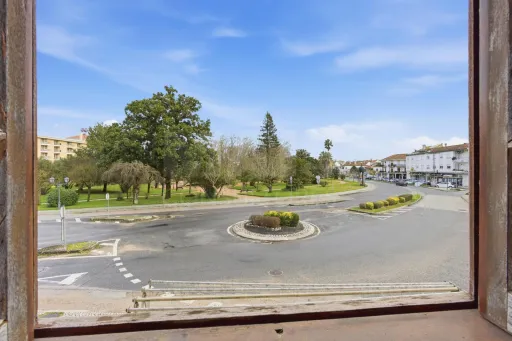 Moradia para recuperar no centro de Tomar