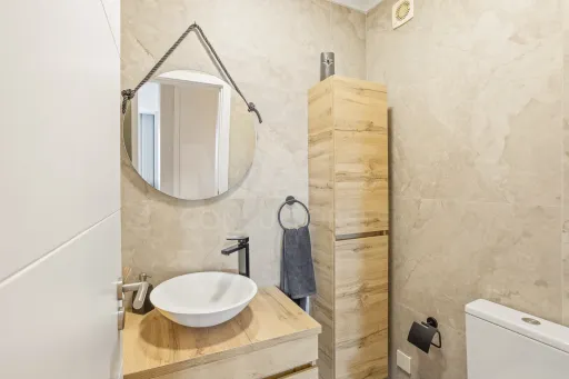 Top Floor | Fully Renovated 2-Bedroom Apartment | 2 Balconies | Unobstructed View
