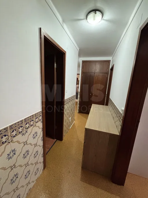 Oportunidade Única: T3 Espaçoso em Peniche com Cozinha Equipada e Elevador