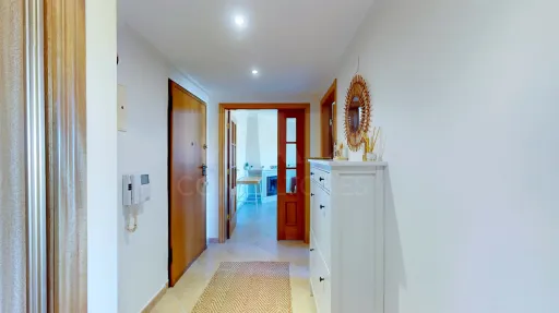 Apartamento T1 com elevador - Monte Abraão