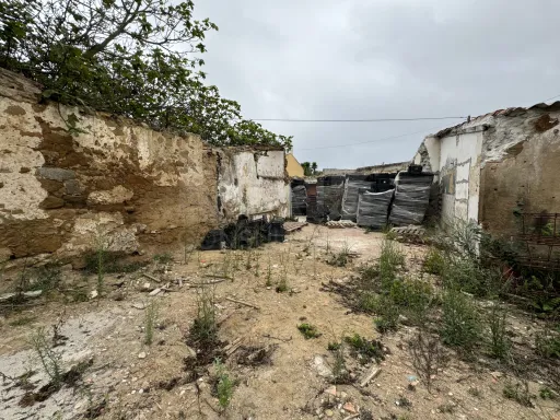 Terreno com projeto para moradia T3 com garagem