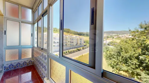 Localização, Tranquilidade e Luz - Apartamento T2 - Alhandra