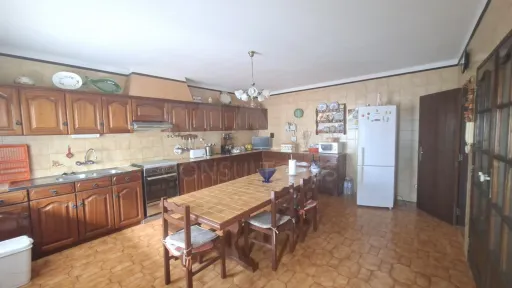 Moradia T3 com Garagem e Logradouro em Peniche