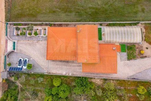 Moradia T3 com Piscina e Terreno de 7.320 m² – Privacidade, Sustentabilidade e Qualidade de Vida