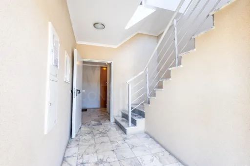 Apartamento T2 com garagem