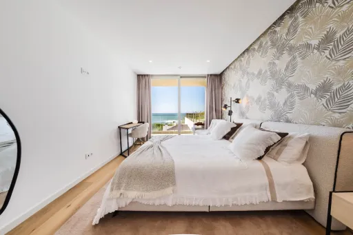 Villas Mar – Moradia V3  com piscina e vista mar  a 150 metros da Praia -