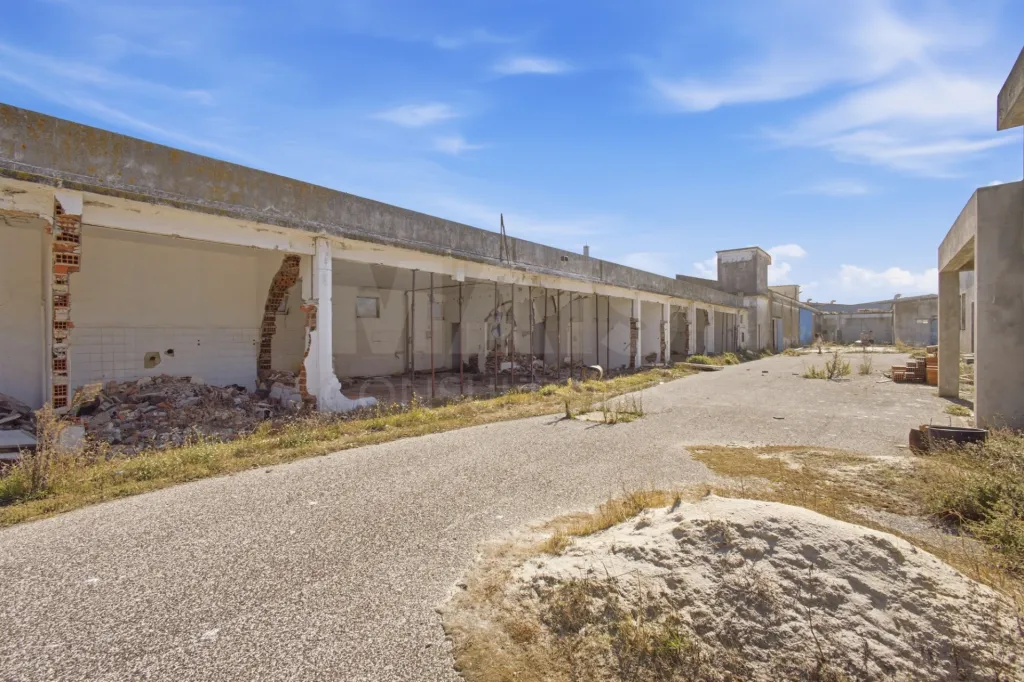 Oportunidade de investimento em Peniche | 8.848 m² | A 150 metros da praia