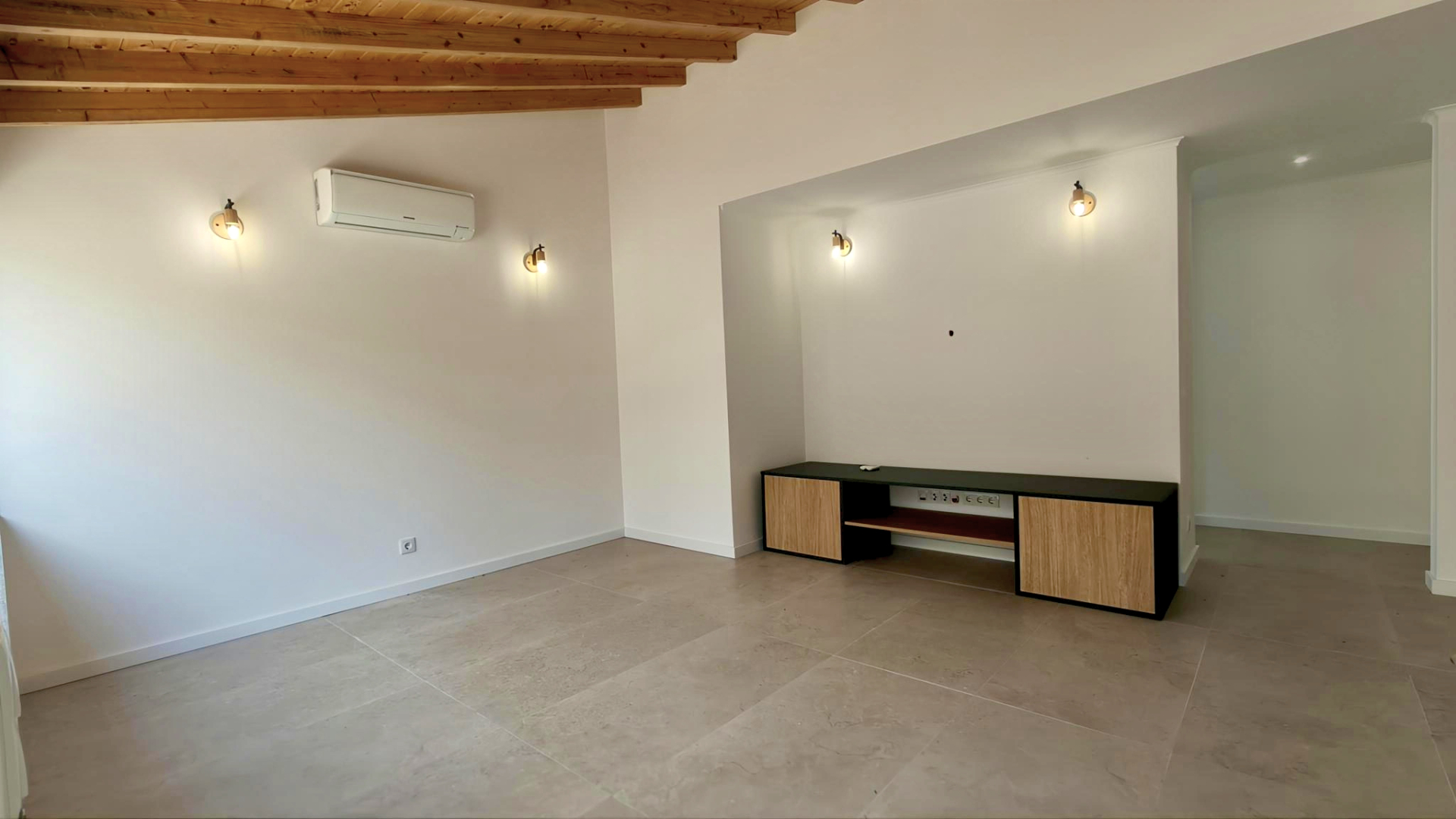 Single-Story 2-Bedroom + 1 House with Pool, Outbuilding, and 3,476 m² Lot | Comfort, Privacy, and Quality of Life