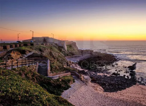 Apartamento T3 novo com estacionamento e piscina na cobertura