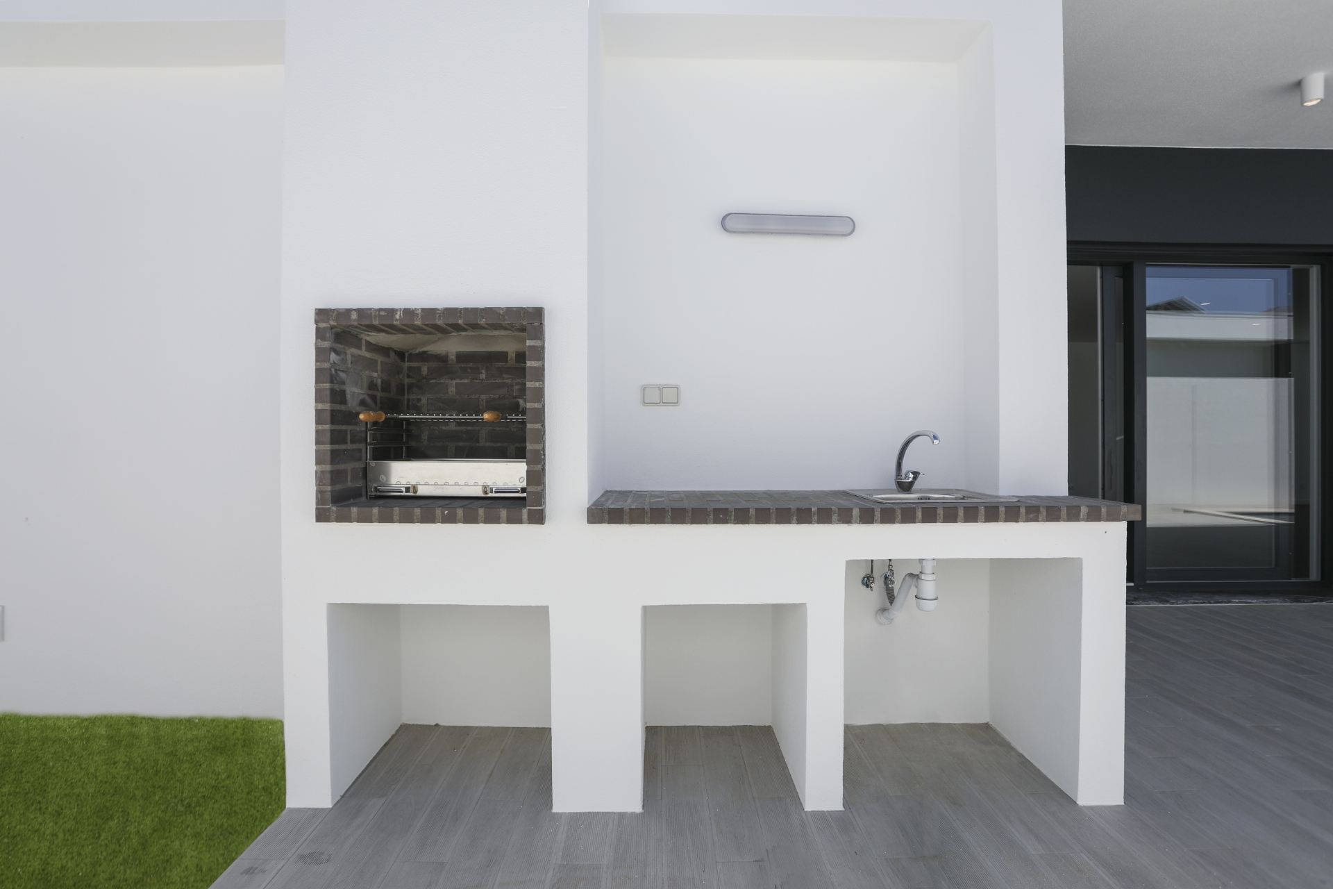 Moradia Térrea T3, linhas modernas, condomínio fechado Vilas da Lezíria (novo), Samora Correia
