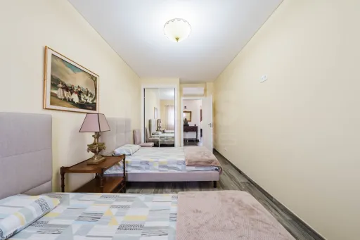Apartamento recente com piscina e excelente exposição solar junto à praia do Baleal
