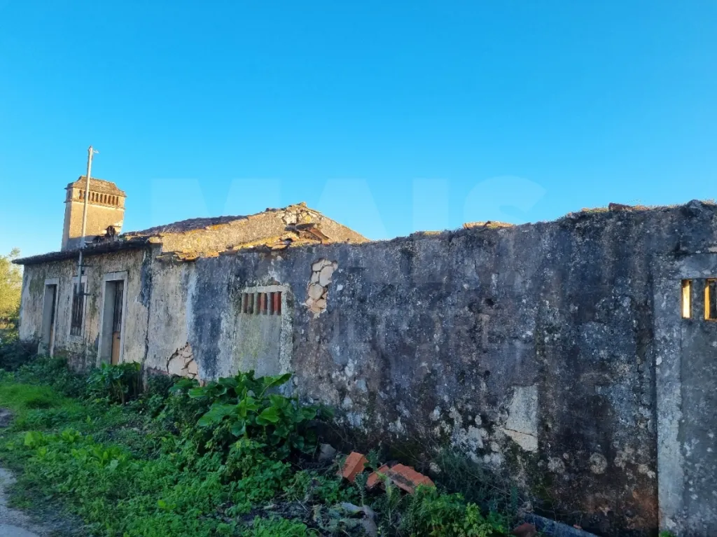 Moradia em ruinas, em Barreirinhas, ALCANEDE