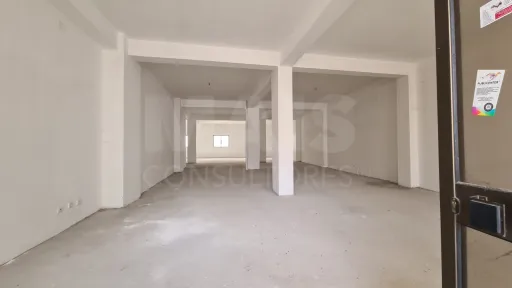 Loja para Transformação em Apartamento T3+1