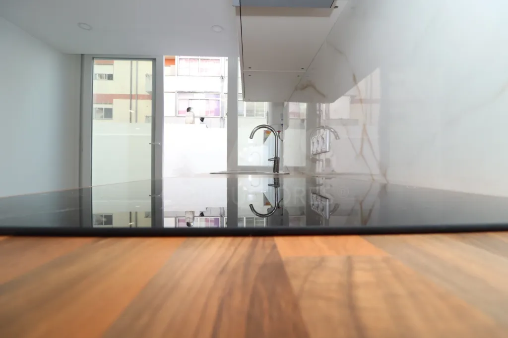 Apartamento T3 R/C Totalmente Remodelado com Logradouro em Samora Correia