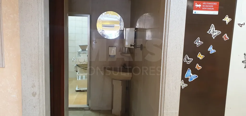 Um espaço. Diferentes caminhos. | 123 M² NO CENTRO DA BENEDITA